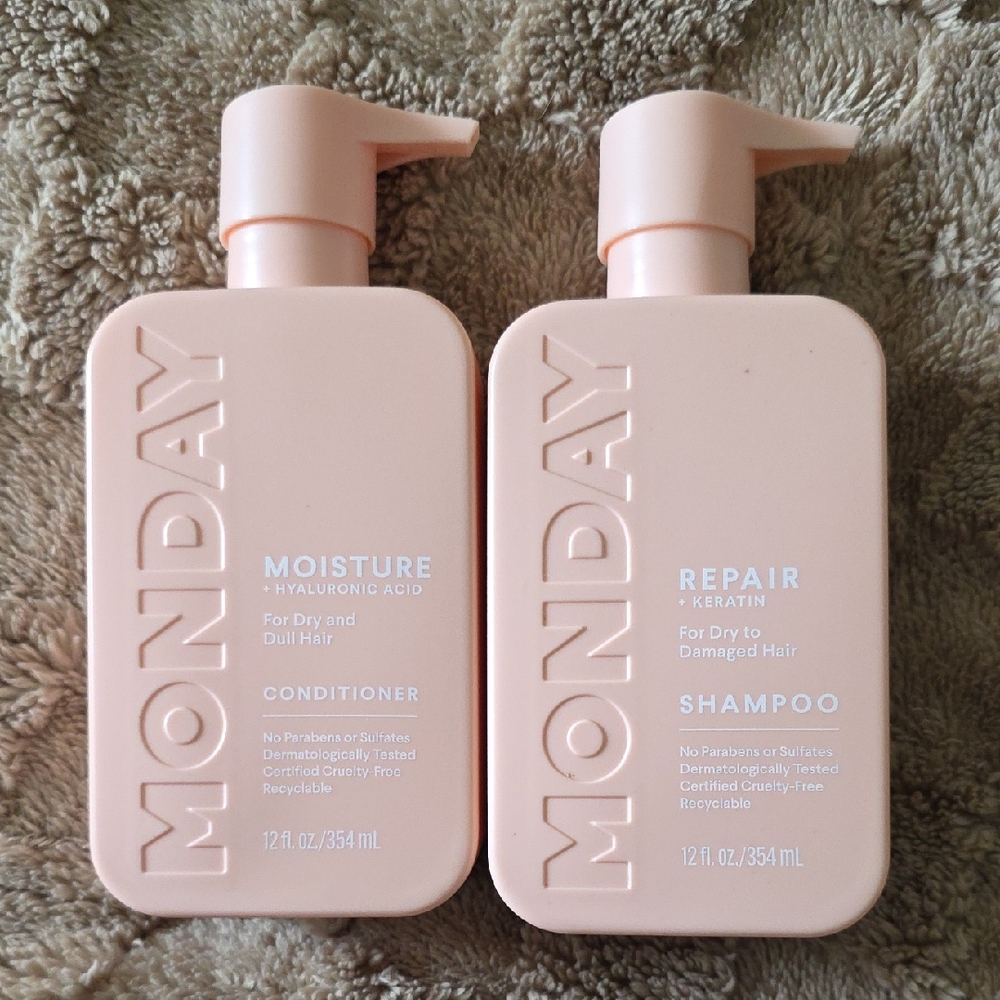 Monday Shampoo and Conditioner Set - Pink